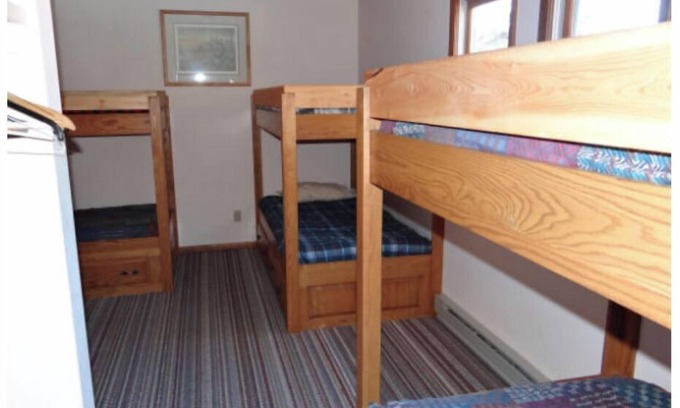 Stone Lake Cabina | The Bunk House