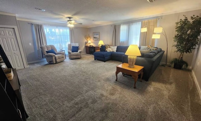 Murrells Inlet Casa | The Burgess Bungalow- Entire Home- less than a mile from the Marshwalk!