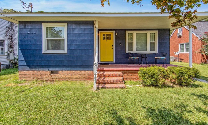 Terry Sanford Apartamento | The Buzz Inn I