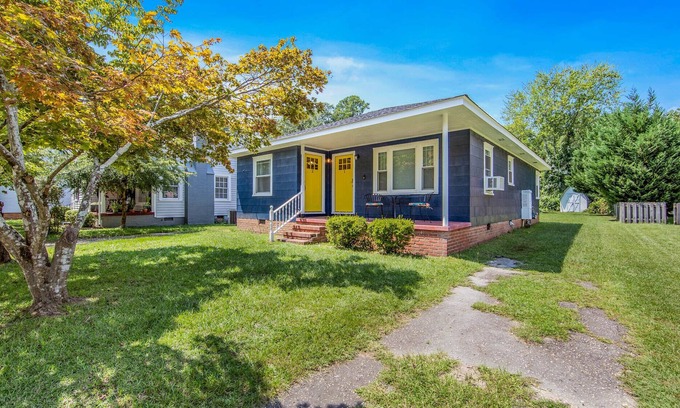 Terry Sanford Apartamento | The Buzz Inn II