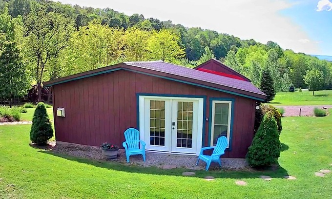 Confluence Casa | Byre Bungalow - Country Getaway, todavía cerca Yough, Fallingwater y estaciones de esquí