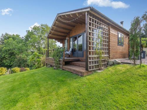 Newtown Casa | The Cabin Cefn Mawr