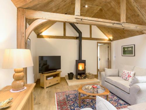 Bushton Casa | The Calf Shed-Ukc2113