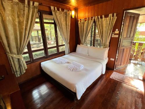 Tha Yang Complejo | The Canal Garden Resort