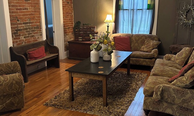 Grand Rapids Casa | The Canal House: 3-bedroom home