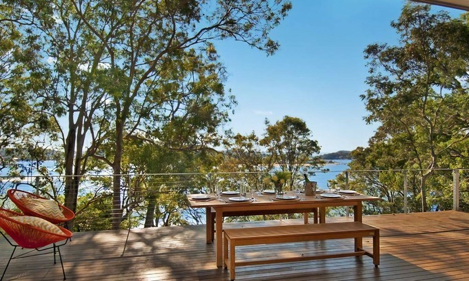 Pretty Beach Casa | The Canopy at Pretty Beach - The Canopy offers stunning water views is modern and wheelchair accessible.