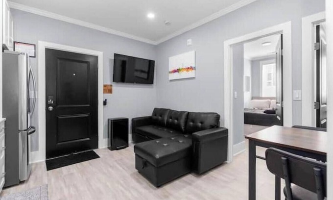 Kingman Park Apartamento | The Capitol Suite + 2Bed Condo+Private Parking