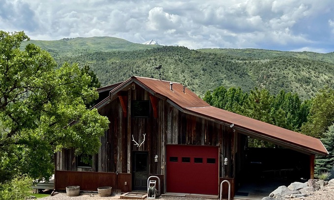 Cerise Ranch Casa | LA CASA DE TRANSPORTE- (25 min de Aspen, jacuzzi, garaje climatizado)