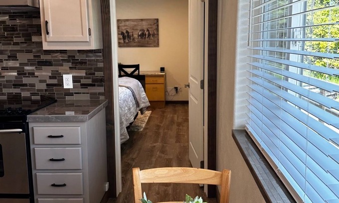 Gold Beach Cabina | The Carriage House