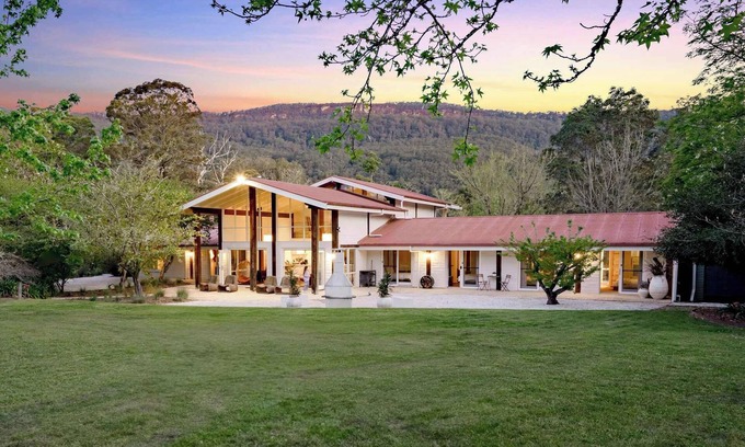 Kangaroo Valley Casa | 'THE CASA' - Inspiring Kangaroo Valley Retreat
