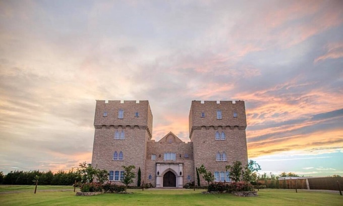 Rockwall Cama Y Desayuno | The Castle at Rockwall