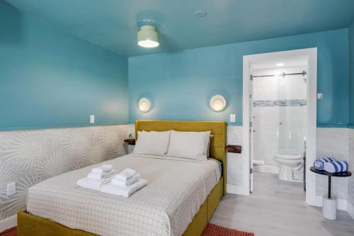 Sanibel Apartamento | The Catalina - Upgraded Suite at Palmview Inn of Sanibel with Bikes