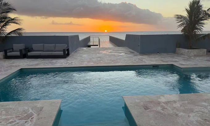 Lagun Casa | The Cave Beach House
