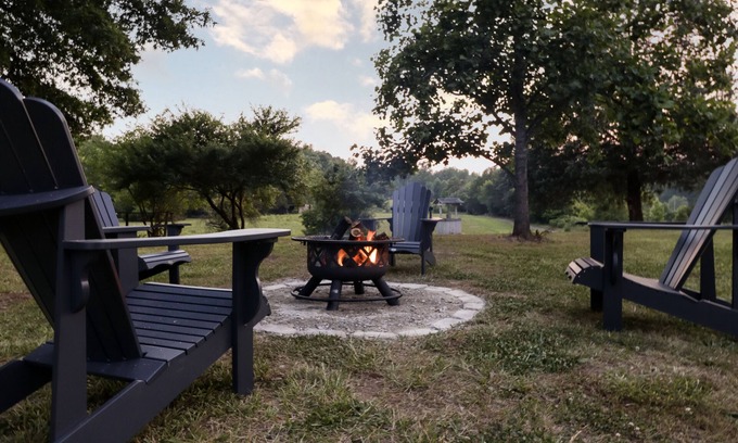 Keeling Casa | The Cedar Farm Close To VIR, Danville
