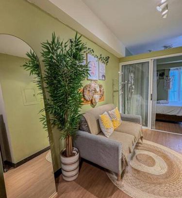 A. Bonifacio Apartamento | The Celandine condo near Ayala Mall Balintawak