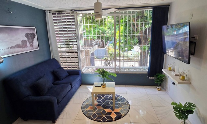 Camperdown Apartamento | The Central Comfort in Kingston