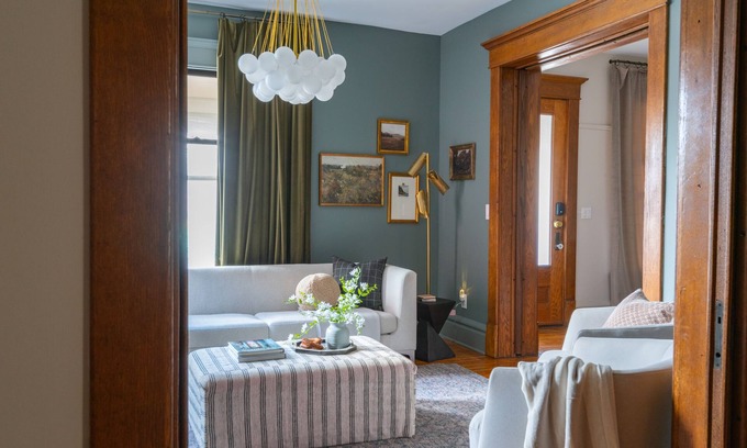 Italian Village Casa | The Century House: 5 Bedroom near OSU, Short North Arts District, Convention Ctr