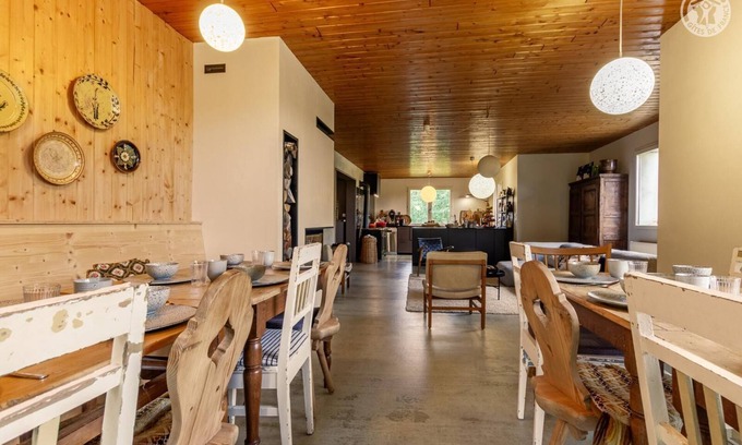 Les Deserts Casa | THE CHALET DE PLAINPALAIS