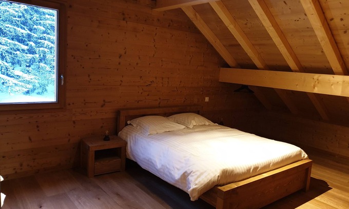 Rochejean Casa | The chalet.