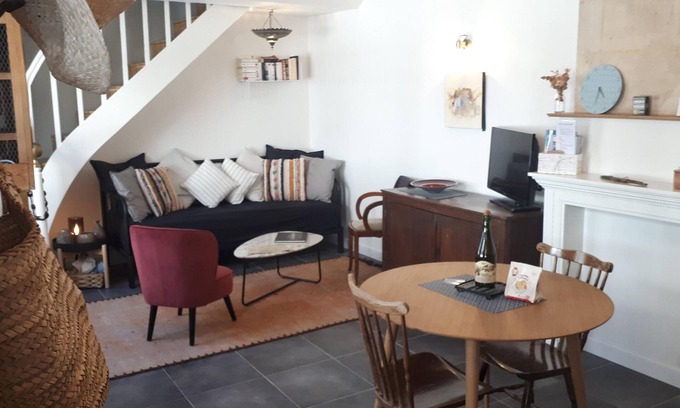 Port-en-Bessin-Huppain Casa | El encanto de una pequeña casa de pescadores.