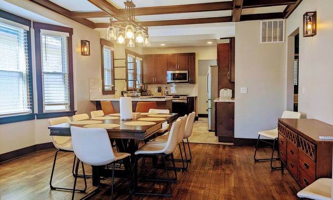 New Center Detroit Casa | THE CHARLES - Welcome To Detroit