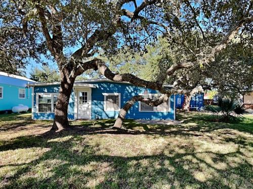 Rockport Casa | The Charming Cozy Cottage