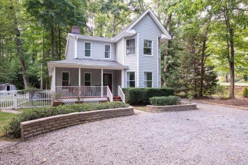Green Valley Casa | The Charming Retreat at At Cascade on the creek
