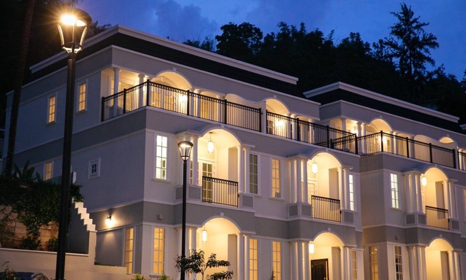 Port of Spain Villa | The Chateau de Chantilly Villa 16