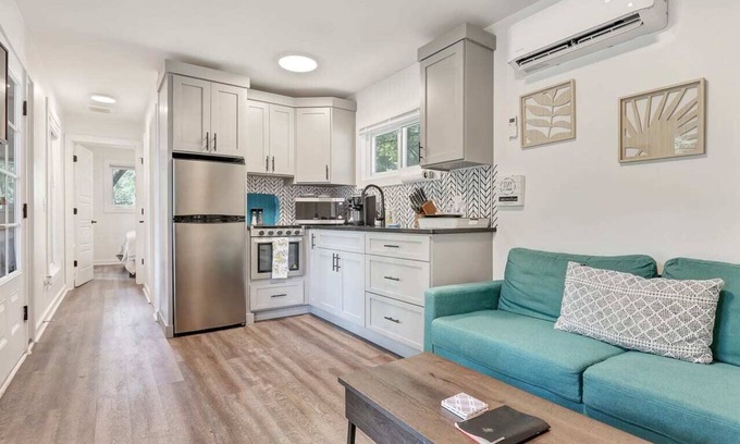 Greenville Casa | The Chestnut 2 BR Tiny House on the Saluda River