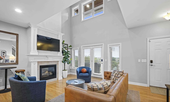 Covington Condominio | The City Staycation Condo - Downtown Cincy Views
