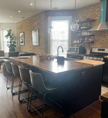 Rogers Park Apartamento | The Clark