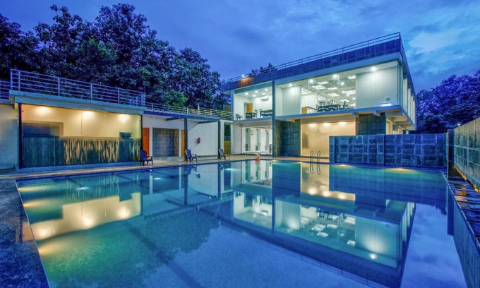 Bail Parao Complejo | The Cloyster Resort and Spa