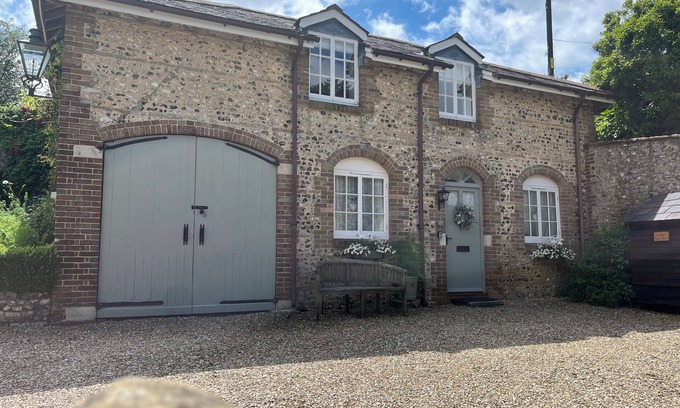 Piddletrenthide Cabaña | THE COACH HOUSE AT LACKINGTON FARM, with open fire in Piddletrenthide