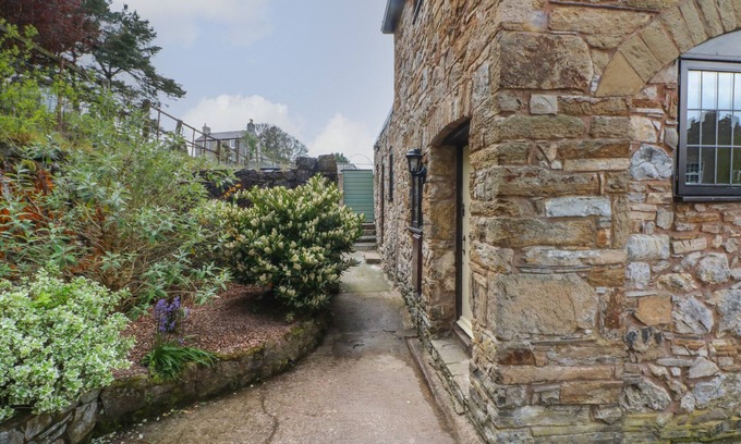 Llanasa Cabaña | The Coach House