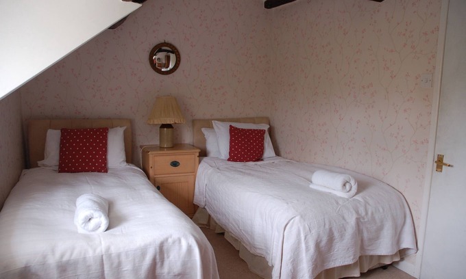Kemerton Cabaña | The Coach House