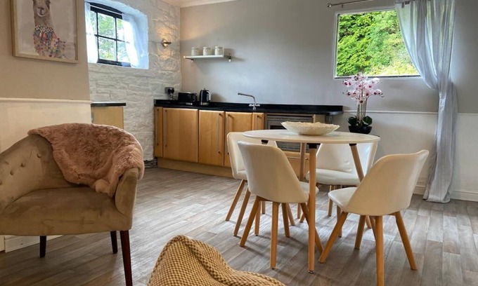 East Morton Casa | The Coachhouse