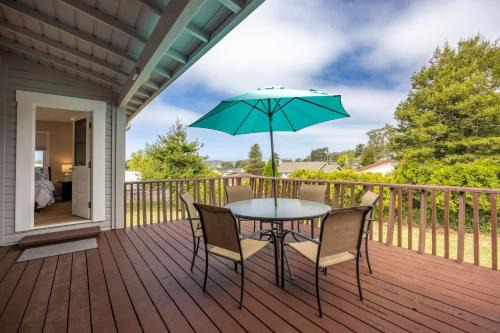 El Granada Casa | The Coastal Retreat Scenic Harbor Ocean Views Walk to Beach Restaurants