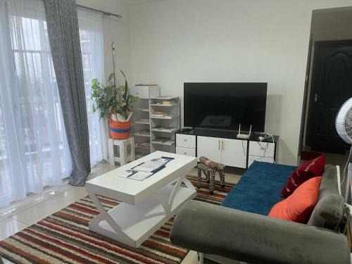 Ngelani Apartamento | The Coffee Residences at KINGS MILLENNIUM APARTMENTS, near JKI Airport 3 Bedroom