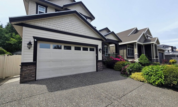 Surrey Casa | The comfort vault 5beds