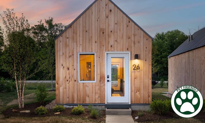 Ottawa Cabina | The Commissioner - Tiny Home