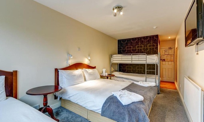 Nottingham Casa | The Commodore Hotel