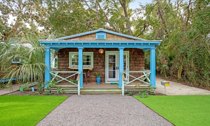 Folly Beach Casa | The Compound - 3 Cottages
