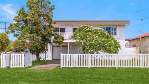 Booker Bay Casa | The Corner Beachie - Booker Bay