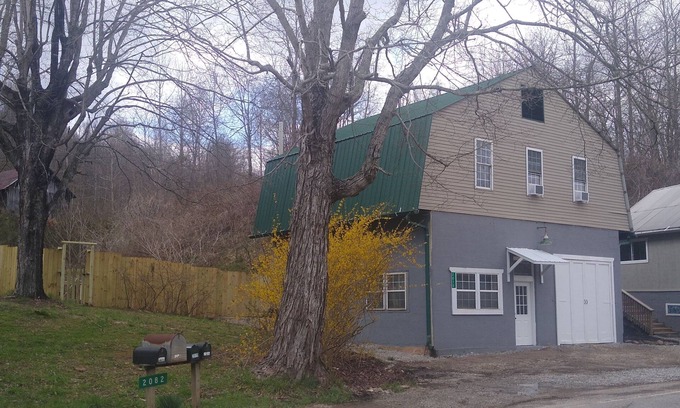 Gandeeville Casa | The Cosy, modern home for your entire family