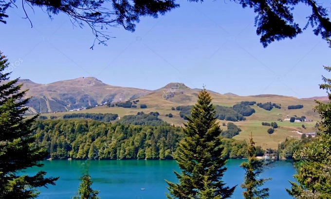 Saint-Genes-Champanelle Casa | The cottage in the heart of the volcanoes