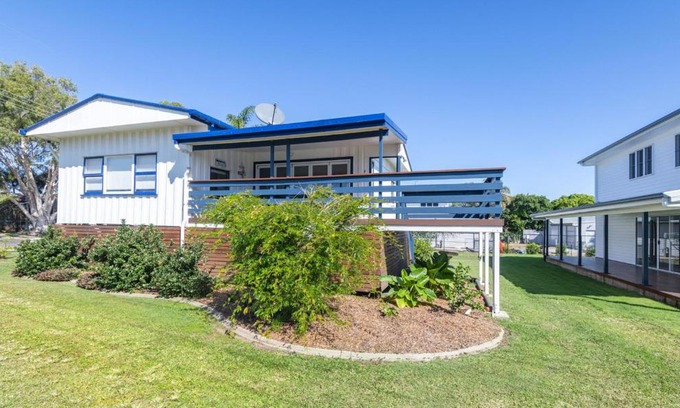 Bargara Casa | The Cottage 16 Clarke Street Bargara