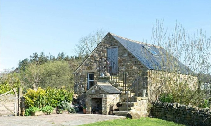 Otley Casa | The cottage a 2 bed at Meagill farm country retrea