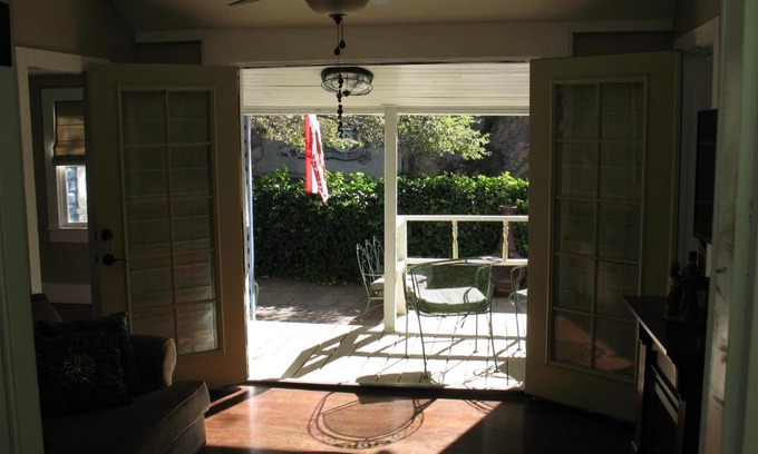 Bisbee Casa | The Cottage at Castle Rock