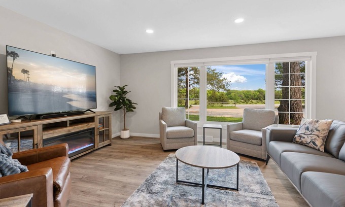 Sauk Rapids Cabaña | The Cottage at Enchanted Pines