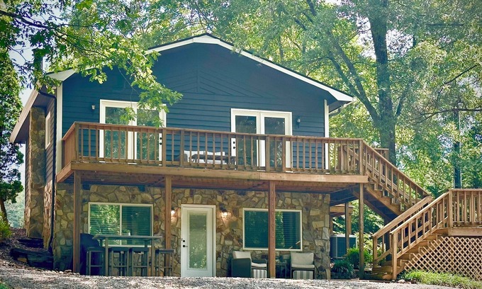 Denver Cabaña | The Cottage in the Cove